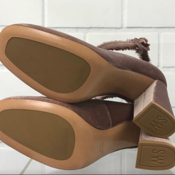 Stuart Weitzman Clarisa Block Heel Pump Mary Jane heels - Picture 3 of 4